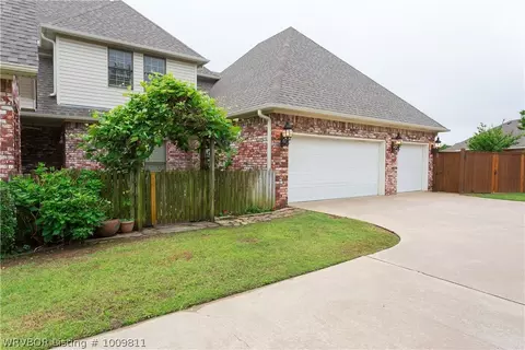 1805 Wheaton Trce, Fort Smith, AR 72908 photo 2