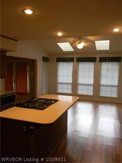 9013 Copper Oaks Ln, Fort Smith, AR 72903 photo 4