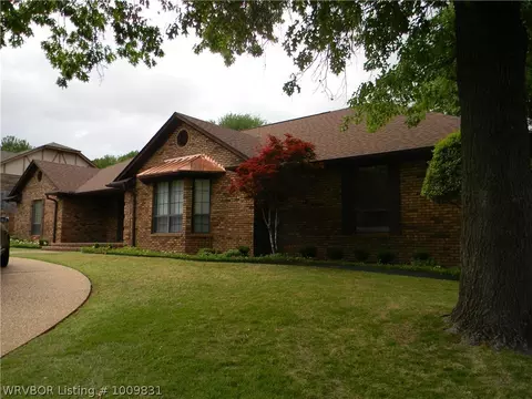 9013 Copper Oaks Ln, Fort Smith, AR 72903 photo 1