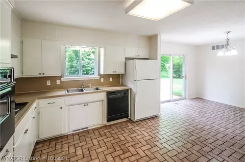 4609 Victoria Dr, Fort Smith, AR 72904 photo 4
