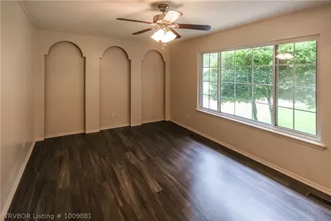 4609 Victoria Dr, Fort Smith, AR 72904 photo 3
