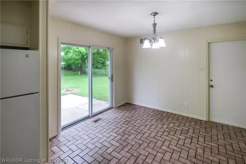 4609 Victoria Dr, Fort Smith, AR 72904 photo 7