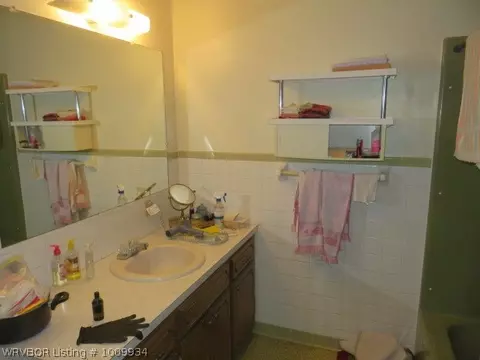 801 5th St, Waldron, AR 72958 photo 12