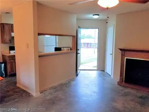 1310 Northwoods Dr, Alma, AR 72921 photo 4