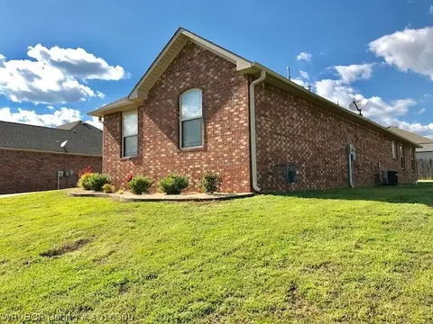 1800 Fairbanks Dr, Barling, AR 72923 photo 24