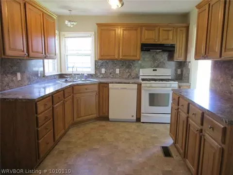 1517 S 40th St, Fort Smith, AR 72903 photo 4