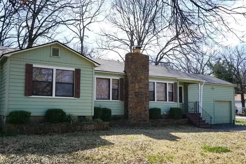 2700 S Independence St, Fort Smith, AR 72901 photo 1