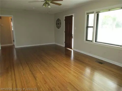 4117 S P St, Fort Smith, AR 72903 photo 2