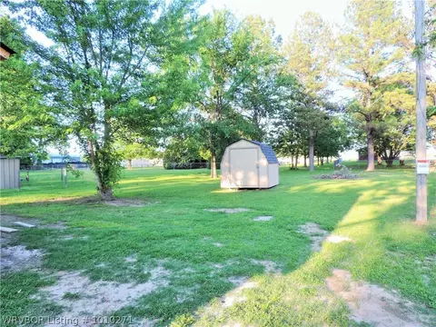 804 Morris St, Pocola, OK 74902 photo 4