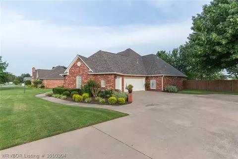 5912 Valley View Dr, Fort Smith, AR 72916 photo 2