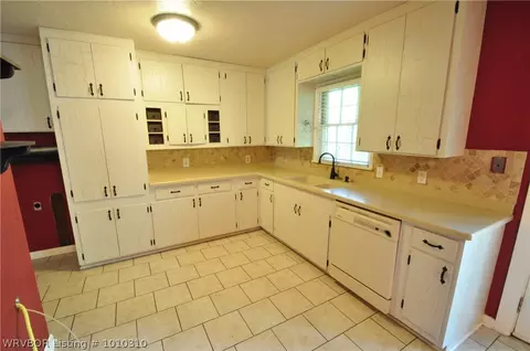 3223 39th St, Fort Smith, AR 72903 photo 5