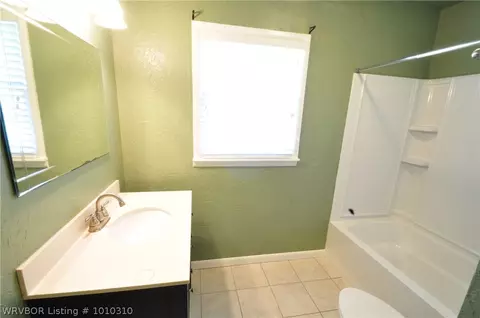 3223 39th St, Fort Smith, AR 72903 photo 11