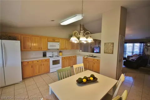 122 Spruce St, Greenwood, AR 72936 photo 2