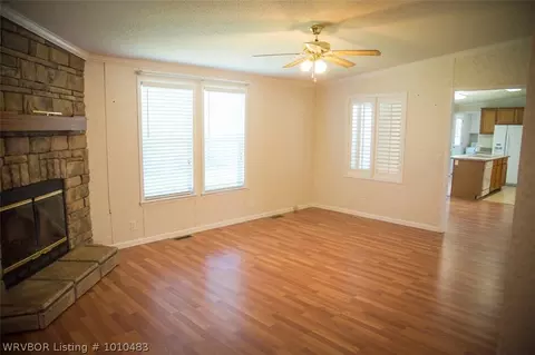 902 J St, Barling, AR 72923 photo 8