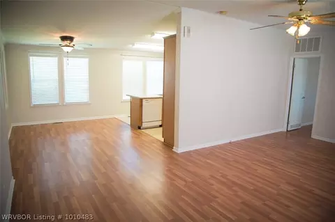 902 J St, Barling, AR 72923 photo 3