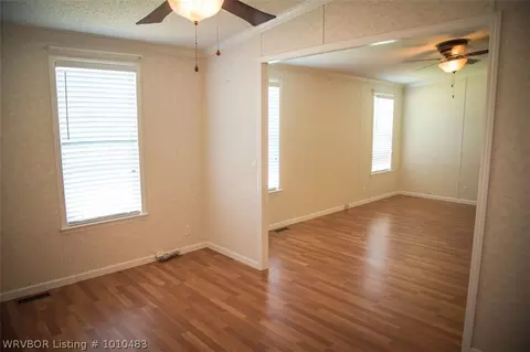 902 J St, Barling, AR 72923 photo 10