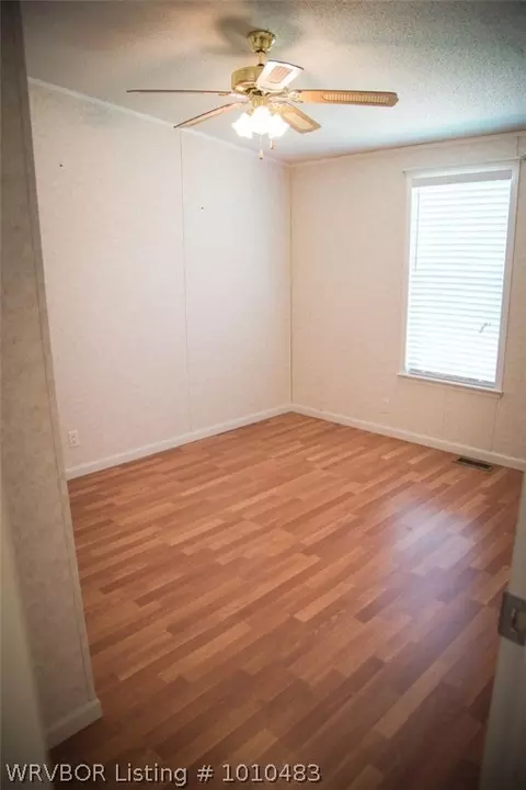902 J St, Barling, AR 72923 photo 17