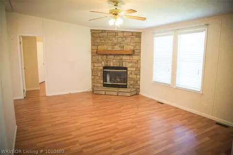 902 J St, Barling, AR 72923 photo 9