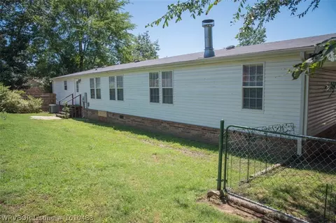 902 J St, Barling, AR 72923 photo 25