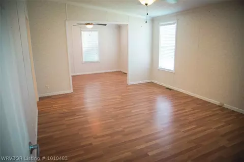 902 J St, Barling, AR 72923 photo 11