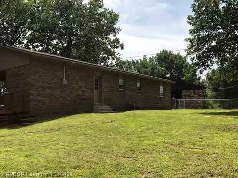 8241 Ouachita Cir, Hackett, AR 72937 photo 4