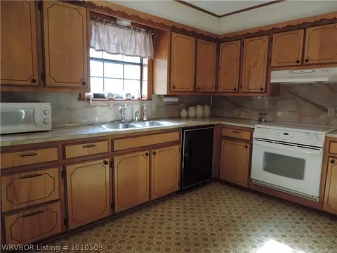 407 Ellis Loop, Pocola, OK 74902 photo 9