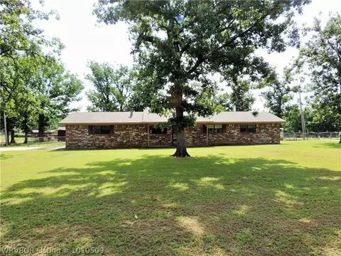407 Ellis Loop, Pocola, OK 74902 photo 3