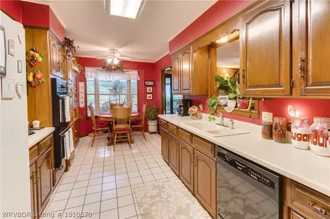 1313 58th Ter, Fort Smith, AR 72904 photo 6
