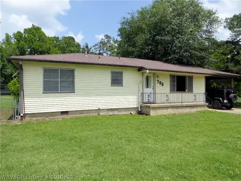 706 E Gary St, Greenwood, AR 72936 photo 1