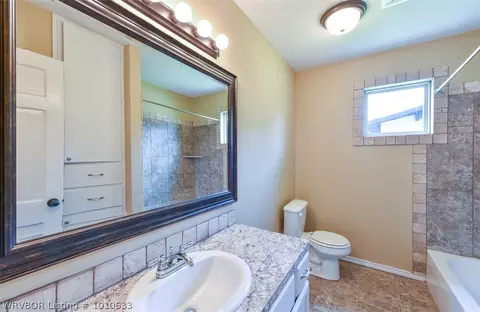 1905 46th Ter, Fort Smith, AR 72904 photo 14