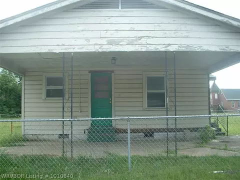 4526 Young St, Fort Smith, AR 72904 photo 1