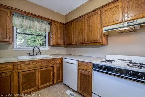 3000 Pendell Ln, Fort Smith, AR 72901 photo 7