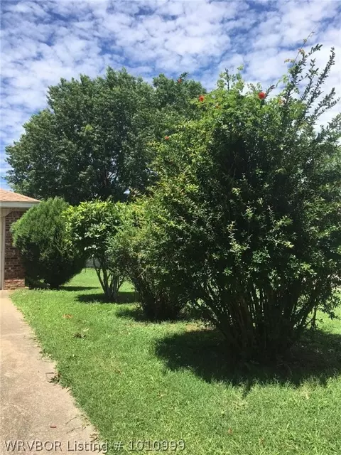 8012 S Clover Dr, Fort Smith, AR 72908 photo 2