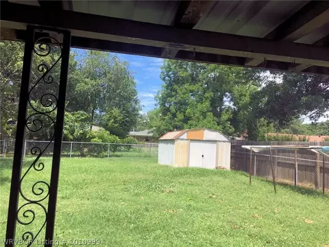 8012 S Clover Dr, Fort Smith, AR 72908 photo 3