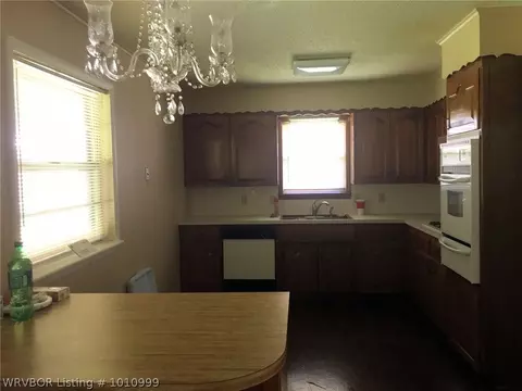 8012 S Clover Dr, Fort Smith, AR 72908 photo 6