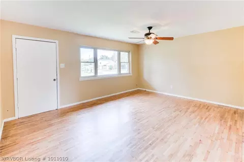 722 Martin Dr, Fort Smith, AR 72908 photo 5