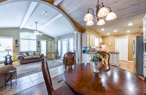 702 E Pryor Ave, Pocola, OK 74902 photo 5