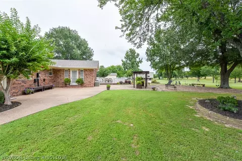 702 E Pryor Ave, Pocola, OK 74902 photo 24