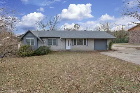4604 S Q St, Fort Smith, AR 72903 photo 1