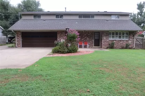2518 Riviera Cir, Fort Smith, AR 72903 photo 5