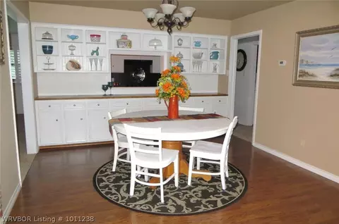 2518 Riviera Cir, Fort Smith, AR 72903 photo 8