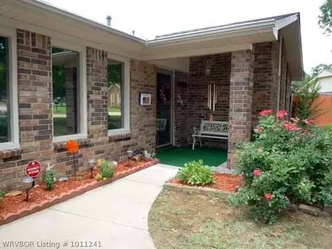 3701 Hendricks Ct, Fort Smith, AR 72903 photo 2