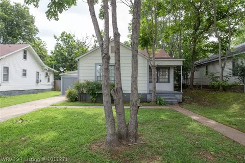 1325 S 17 St, Fort Smith, AR 72901 photo 3