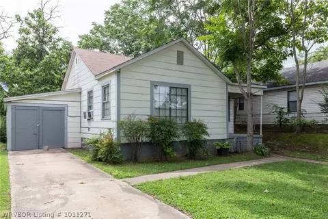1325 S 17 St, Fort Smith, AR 72901 photo 2