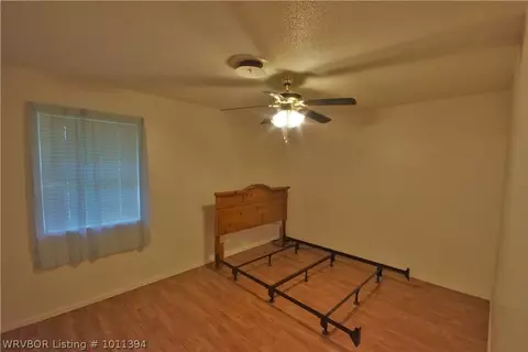 1603 Strozier Ct, Barling, AR 72923 photo 5