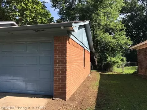 8901 S Fresno St, Fort Smith, AR 72903 photo 12