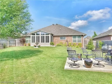 6109 Hickory Ln, Fort Smith, AR 72916 photo 2