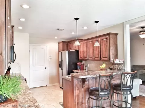 6109 Hickory Ln, Fort Smith, AR 72916 photo 4
