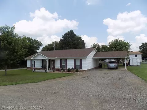 100 Pierce Loop, Wister, OK 74966 photo 1