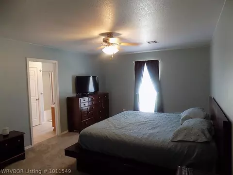 100 Pierce Loop, Wister, OK 74966 photo 17